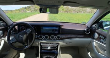 Thinking of Buying a New Car? Five Must Have Safety Features to Look Out for