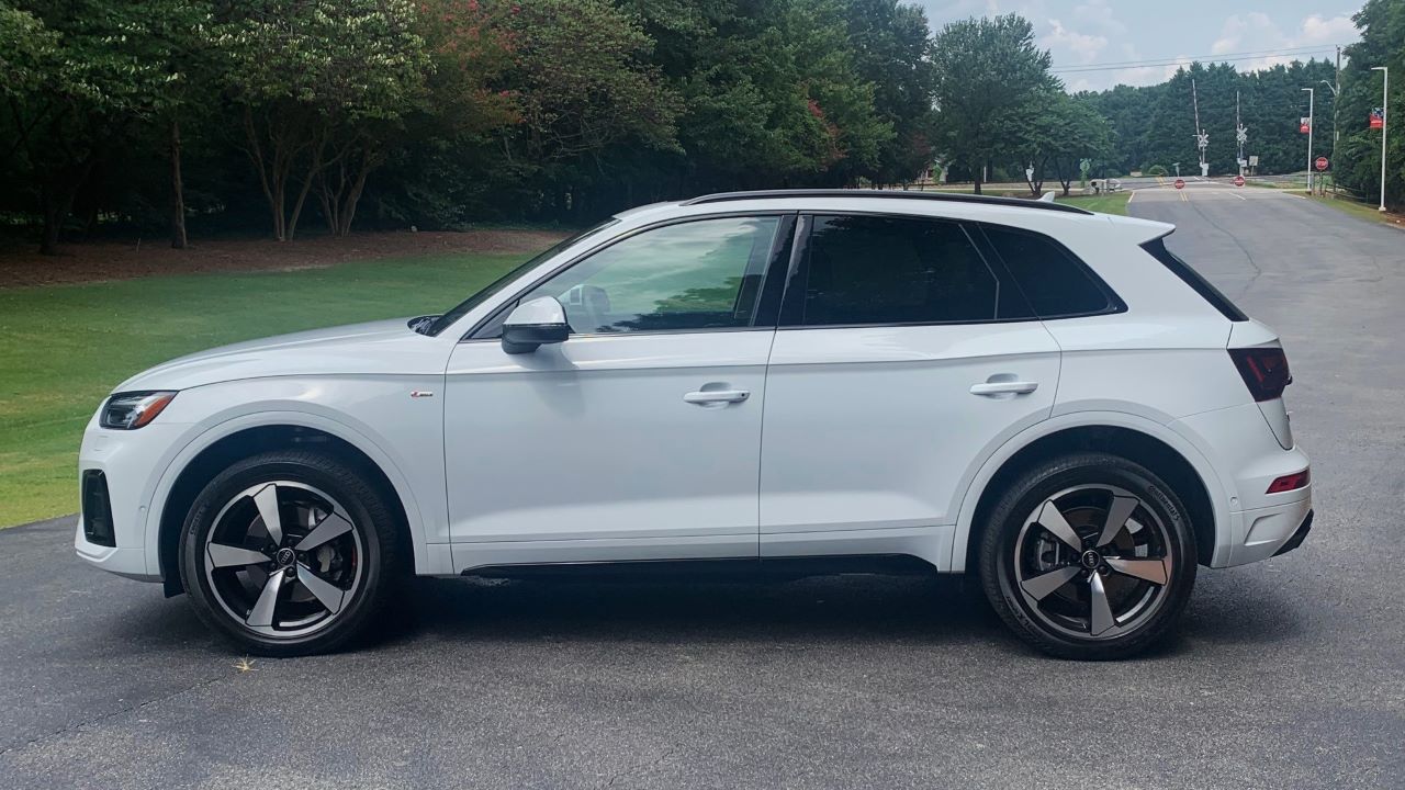 2022 Audi Q5 profile