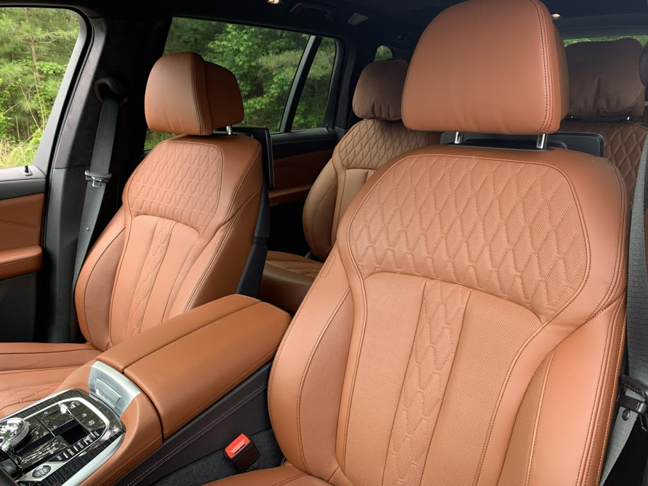 BMW X7 quilted front seats