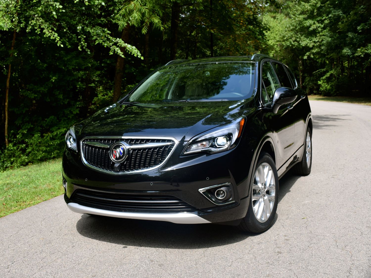 2019 Buick Envision front