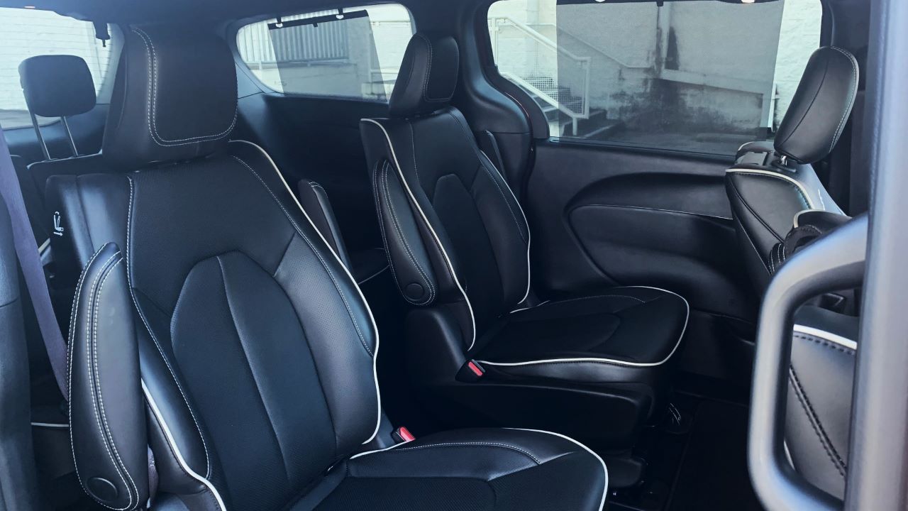 2-22 Chrysler Pacifica second row seats