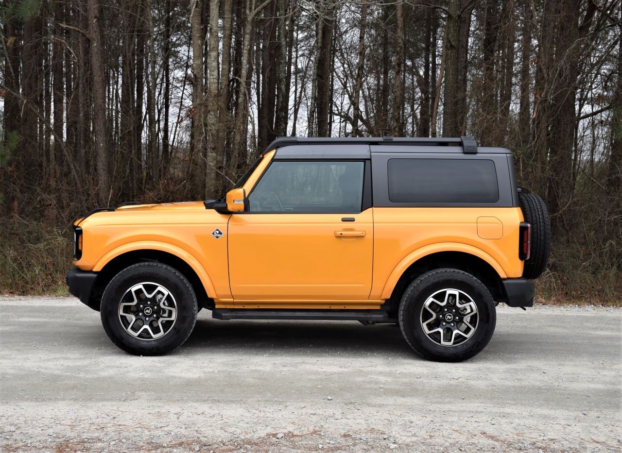 Ford Bronco profile
