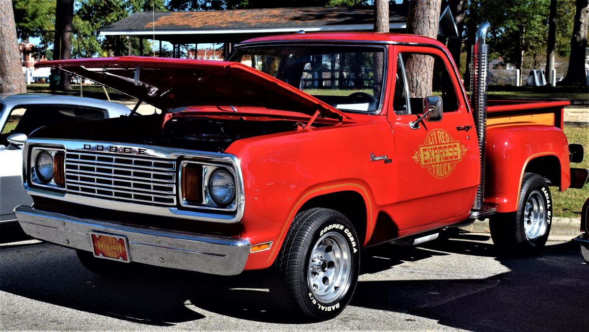 Lil' Red Express Truck. 1978 Dodge Adventurer 150