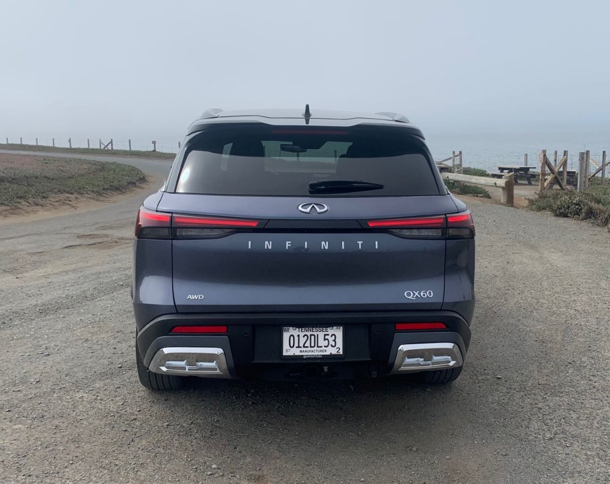 2022 Infiniti QX60 ocean view