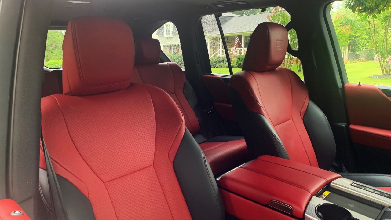 2022 Lexus LX 600 front seats