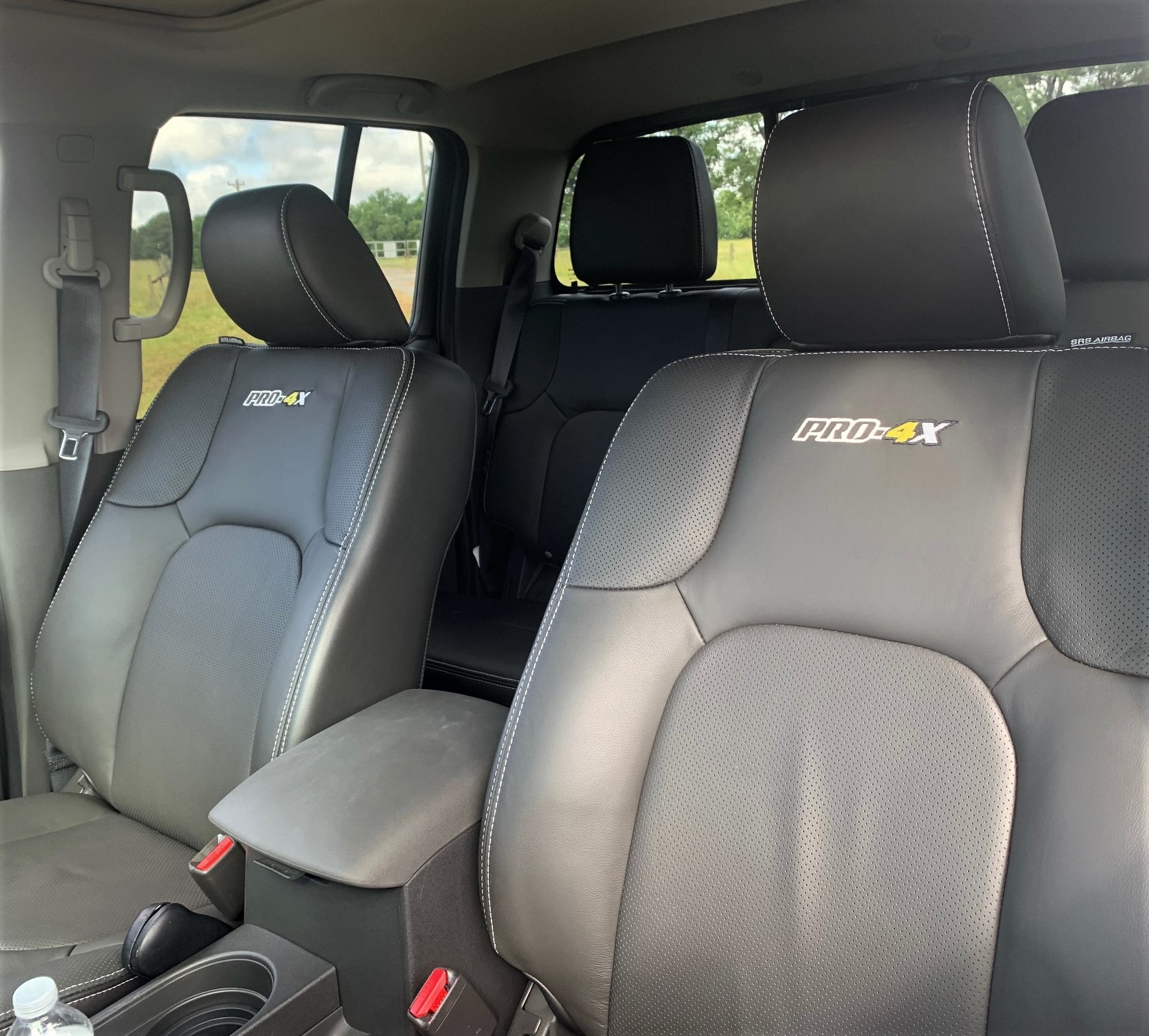 2020 Nissan Frontier seat