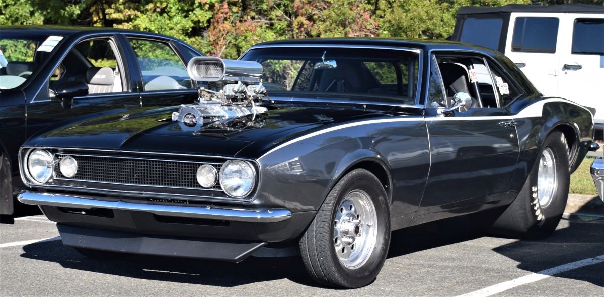 Chevrolet Camaro hotrod.