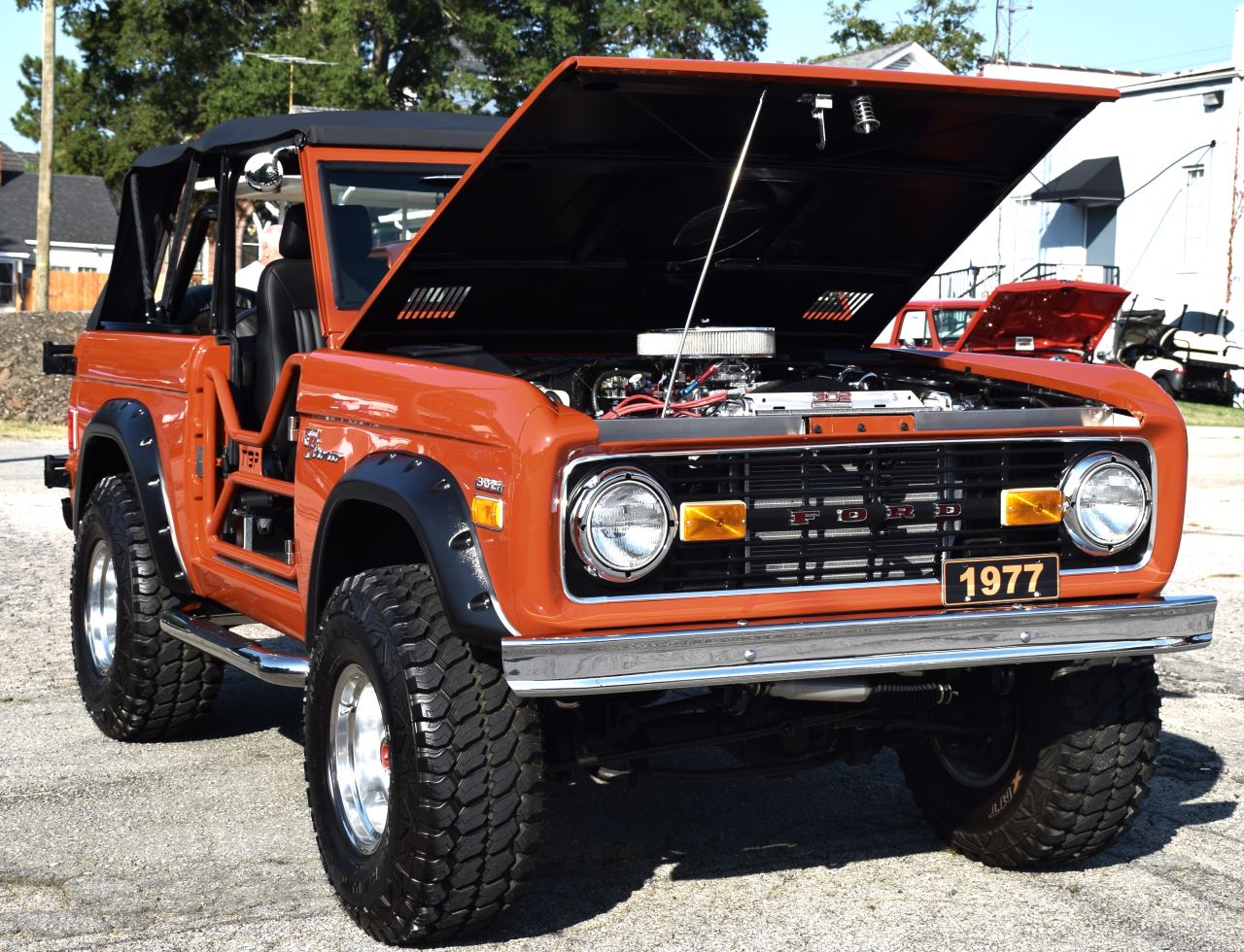 Stray Cats HRA 1977 Ford Bronco