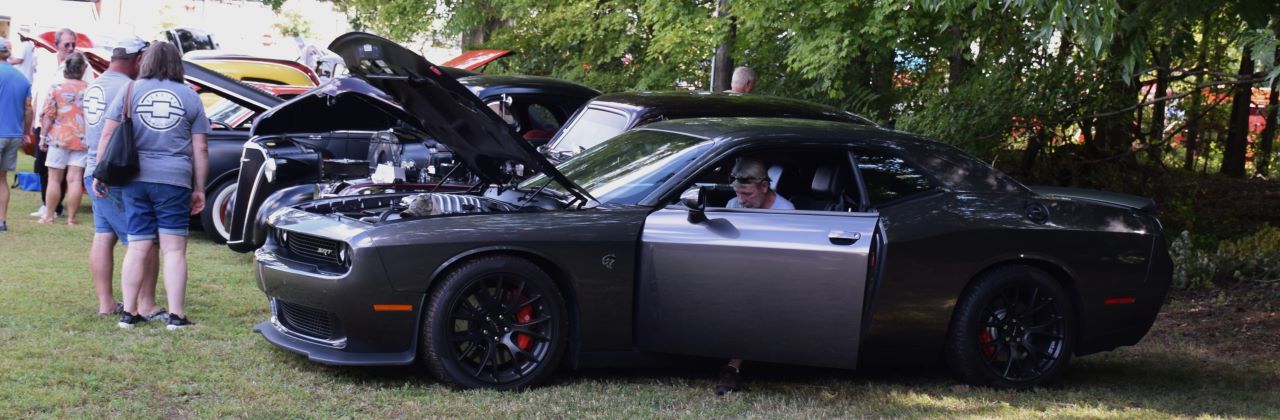 Stray Cats HRA Dodge Challenger