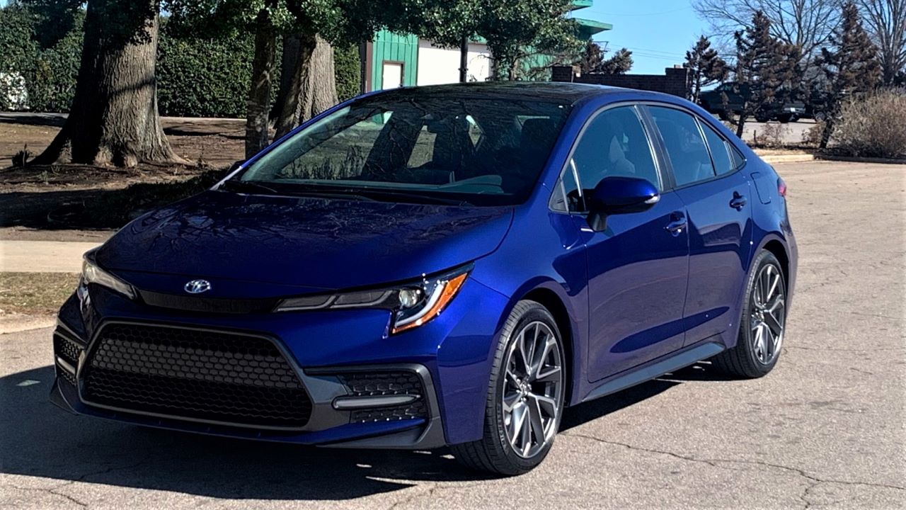 Toyota Corolla Sedan