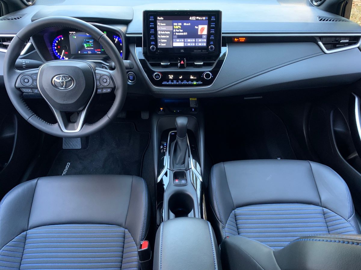 2021 Toyota Corolla sedan profile