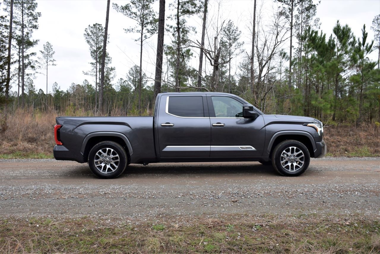 At a Glance: 2022 Toyota Tundra 1794 Edition - DrivenAutos.com