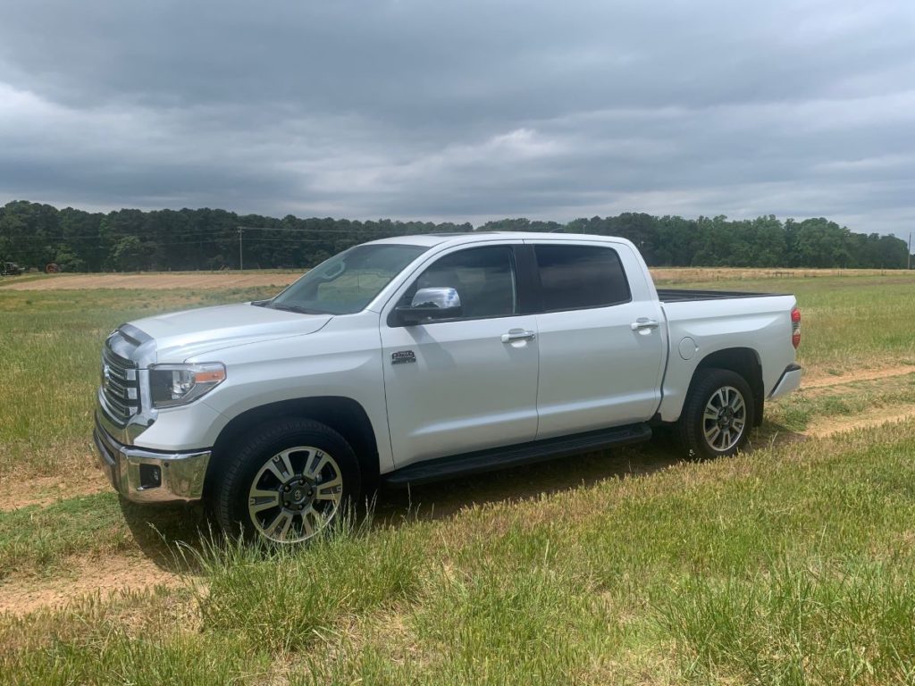 toyota-tundra-2021-02 - DrivenAutos.com